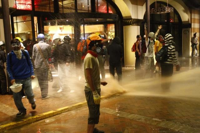 Taksim Meydanı ve Gezi Parkı'na müdahale