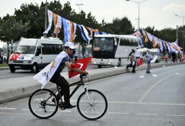 Kazlıçeşme'de Milli İradeye Saygı Mitingi