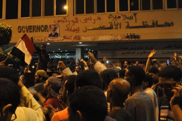 Mursi destekçilerinden ordunun darbesine protesto