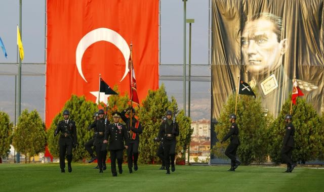 Gül ve Erdoğan'ın törende okuduğu şiiir