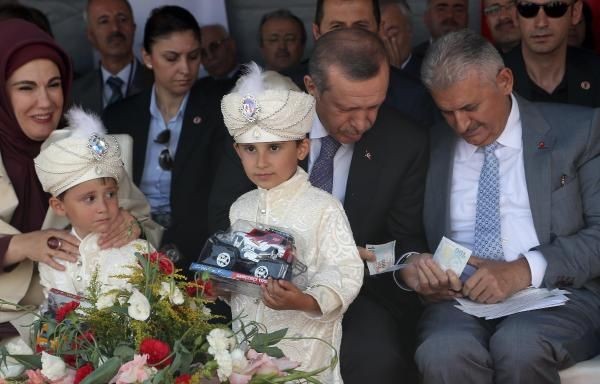 Erdoğan Bakan Yıldırım'dan borç para aldı