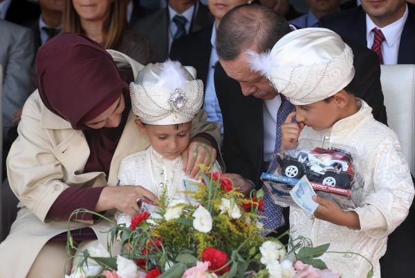 Erdoğan Bakan Yıldırım'dan borç para aldı