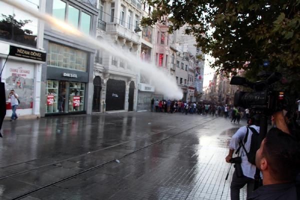 Taksim yine karıştı!