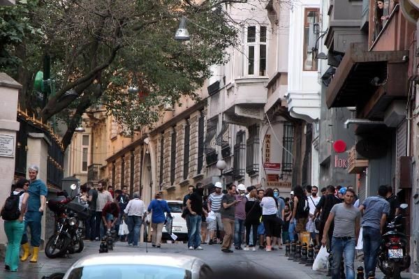 Taksim yine karıştı!