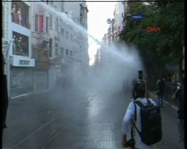 Taksim yine karıştı!