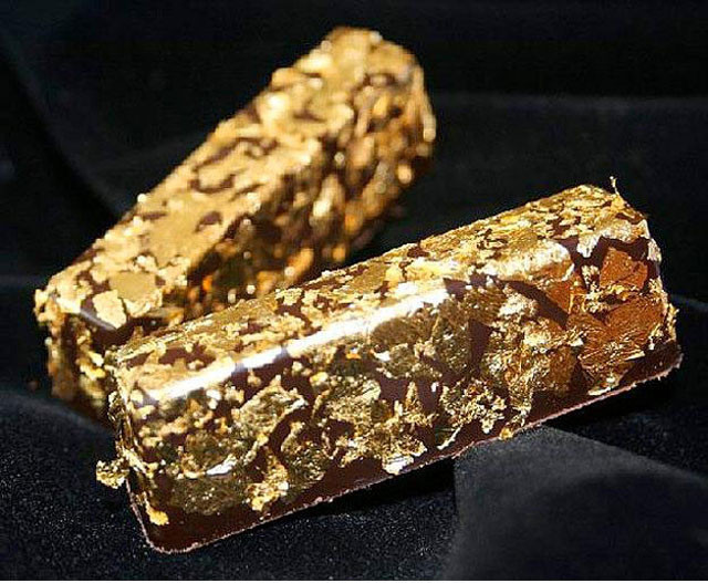 Altın Çikolata Kadınları etkilemek için bakın kaç para harcadı? Sayfa