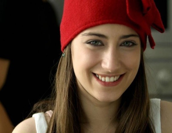 İşte Hazal Kaya'nın yeni dizisinden ilk kareler