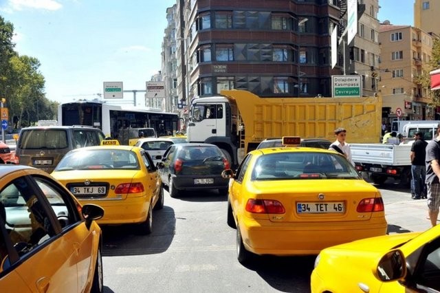 Taksim'de tabela komedisi!