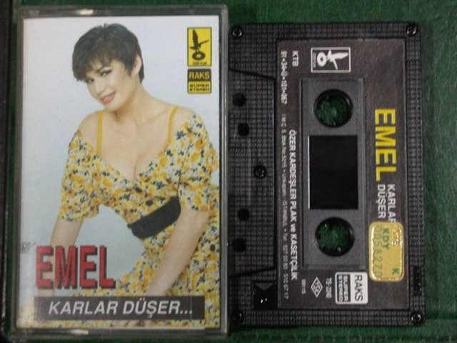 90'lara damga vuran kaset kapakları