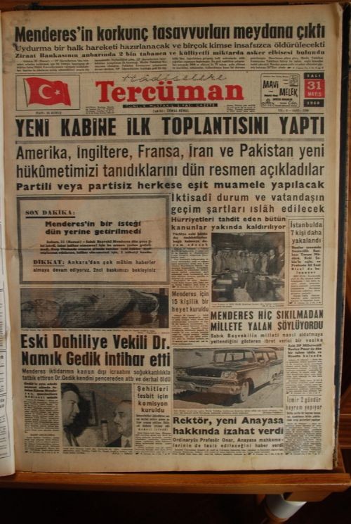 27 Mayıs Darbesi'nin gazete manşetleri