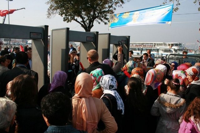 Marmaray hizmete açıldı