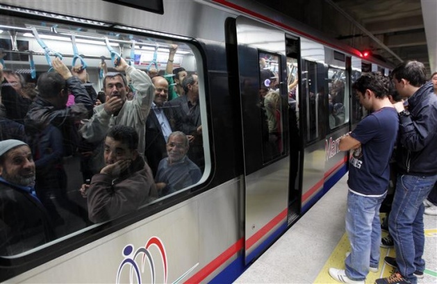 İstanbullulardan Marmaray'a yoğun ilgi