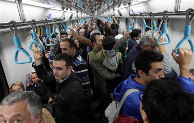 İstanbullulardan Marmaray'a yoğun ilgi