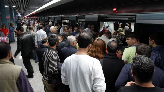 İstanbullulardan Marmaray'a yoğun ilgi