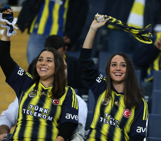 Fenerbahçe-Galatasaray maçından enstanteneler