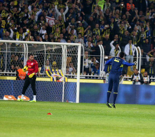 Fenerbahçe-Galatasaray maçından enstanteneler