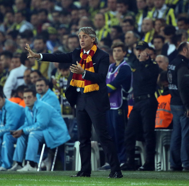 Fenerbahçe-Galatasaray maçından enstanteneler