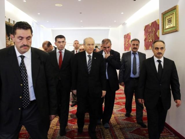 Bahçeli Mainz Ülkü Ocağını ziyaret etti