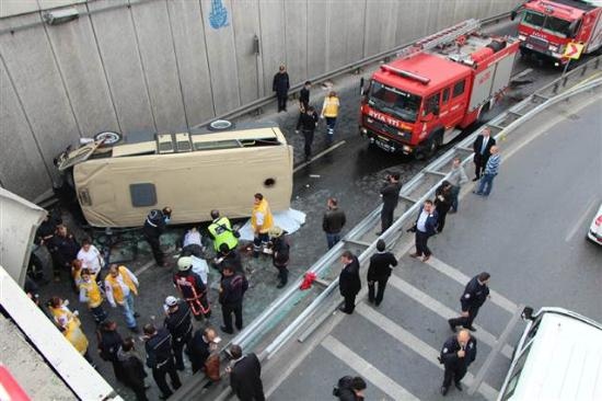 İstanbul'da minibüs kazası