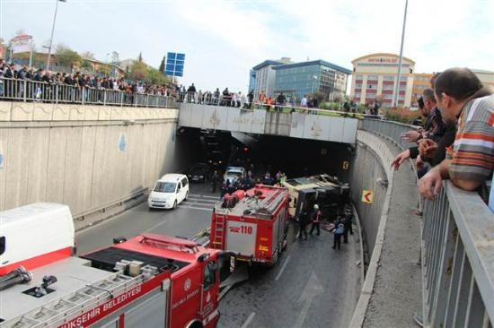 İstanbul'da minibüs kazası