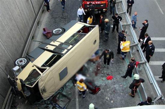 İstanbul'da minibüs kazası