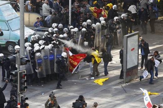 Ankara Kızılay'da olaylar çıktı