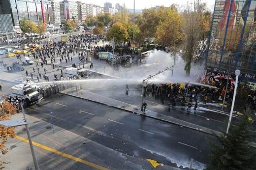 Ankara Kızılay'da olaylar çıktı