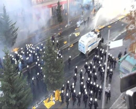 Ankara Kızılay'da olaylar çıktı