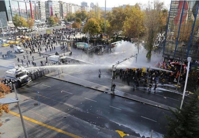 Ankara Kızılay'da olaylar çıktı