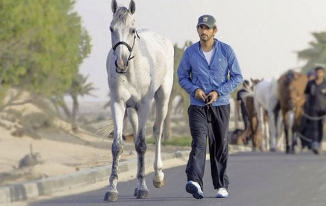 Dubai Prensi'nin çılgın fotoğrafları