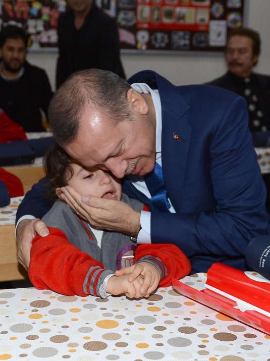 Ünlüler Erdoğan'ı yalnız bırakmadı