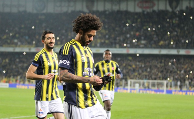 Fenerbahçe sarı-kırmızıyı görünce dayanamıyor