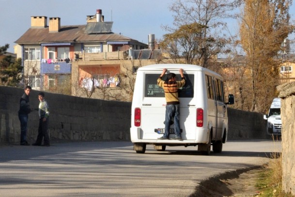 Kaza resmen geliyorum diyor