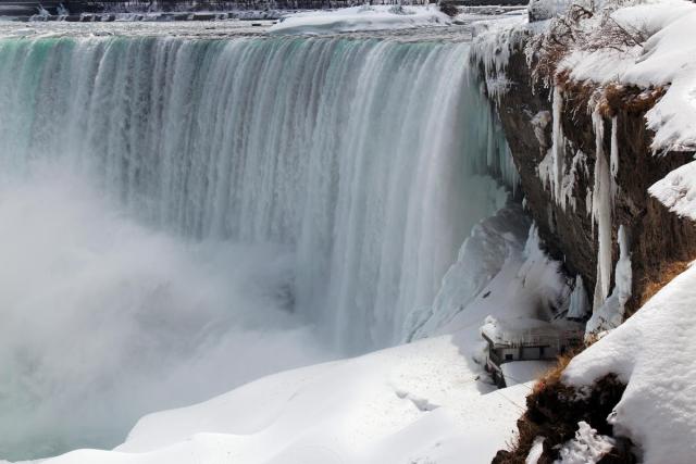 Niagara Şelalesi’nde rekor donma