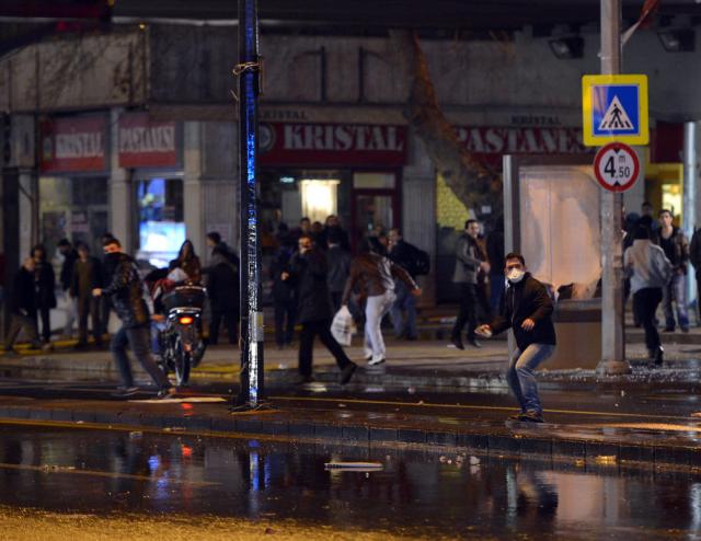 Berkin Elvan'ın ölümü protesto edildi