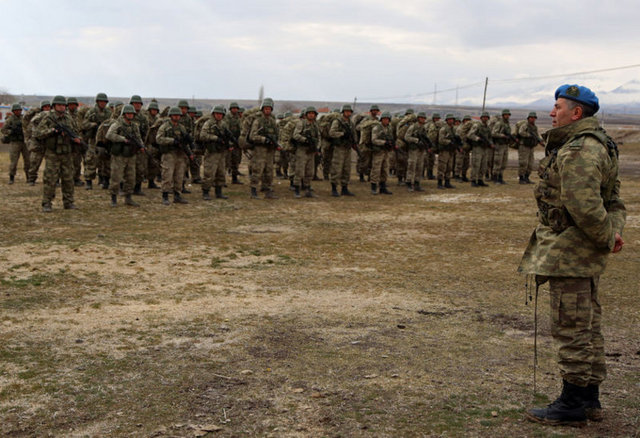 Mehmetçik kar kış demiyor