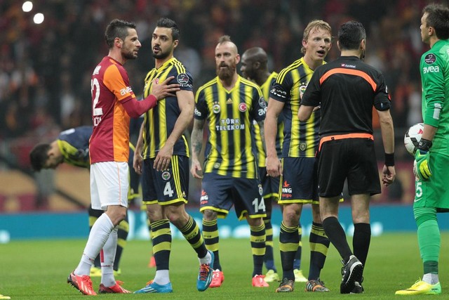 Galatasaray - Fenerbahçe derbi görüntüleri