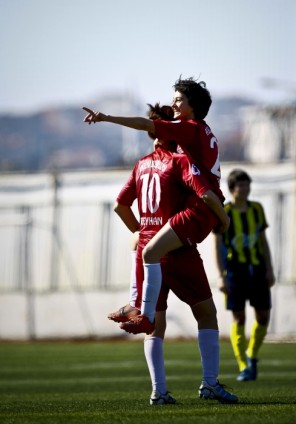 Kadınlar futbolda da oldukça iddialı!