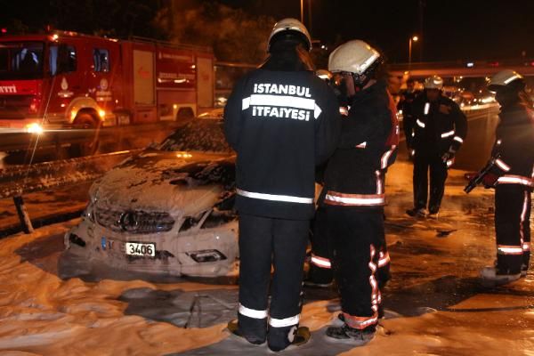 Aracının yanışını cep telefonu ile kameraya çekti!