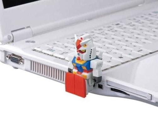 Bu USB'ler görenleri şaşırtıyor