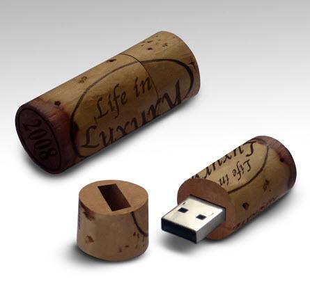 Bu USB'ler görenleri şaşırtıyor