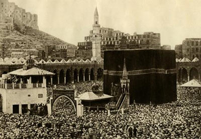 Kabe'yi yıkmak istedi... Sonra bakın ne oldu