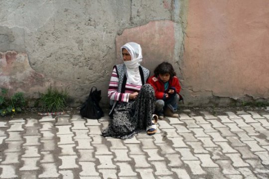 Dilencilerin kucağındaki bebekler neden sürekli uyur?