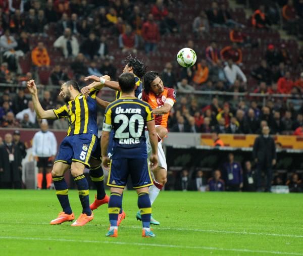 Galatasaray-Fenerbahçe derbisinden kareler