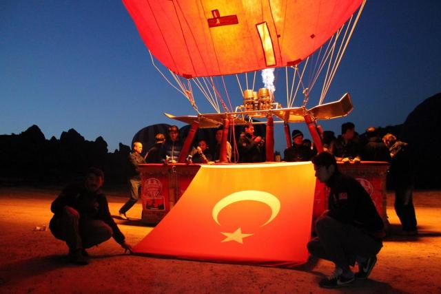 Balonlar Cumhuriyet Bayramı için havalandı