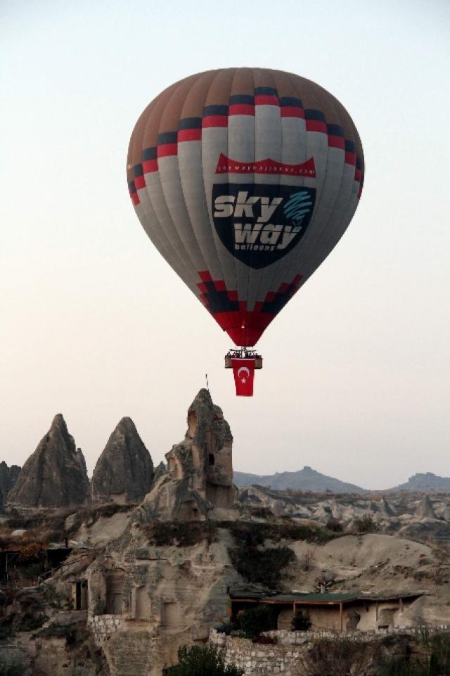 Balonlar Cumhuriyet Bayramı için havalandı