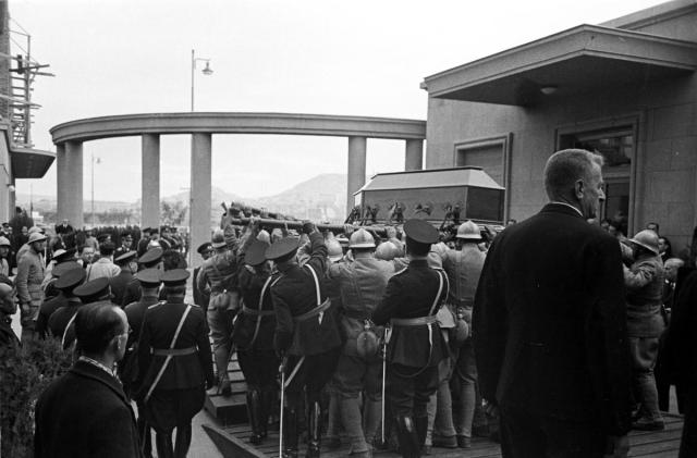 Büyük Önder Atatürk'ün ebediyete intikalinin 77. yılı