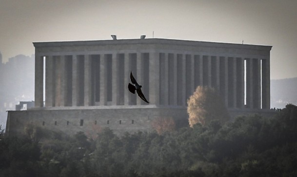 Bütük Önder Atatürk Anıtkabir'de törenle anıldı