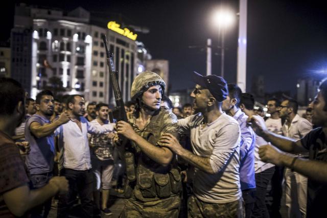 Anadolu Ajansı Gözüyle 2016