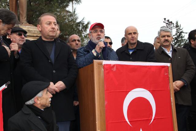 Mardin'de, "Teröre lanet" mitingi ve yürüyüşü